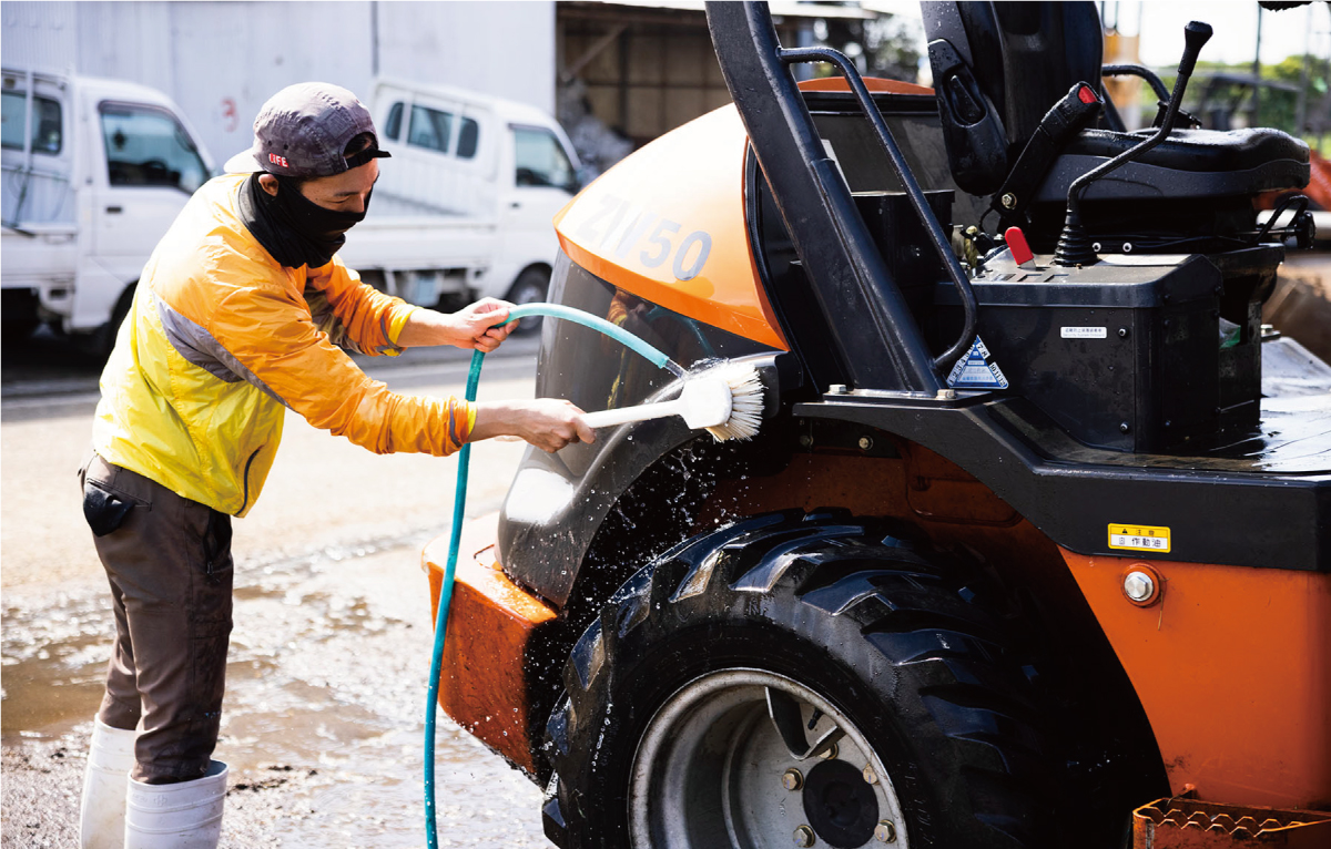 重機の洗車